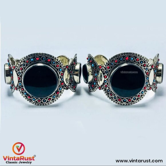 Single Handmade Kuchi Cuff Bracelet: Afghan Tribal Jewelry - Picture 6 of 6